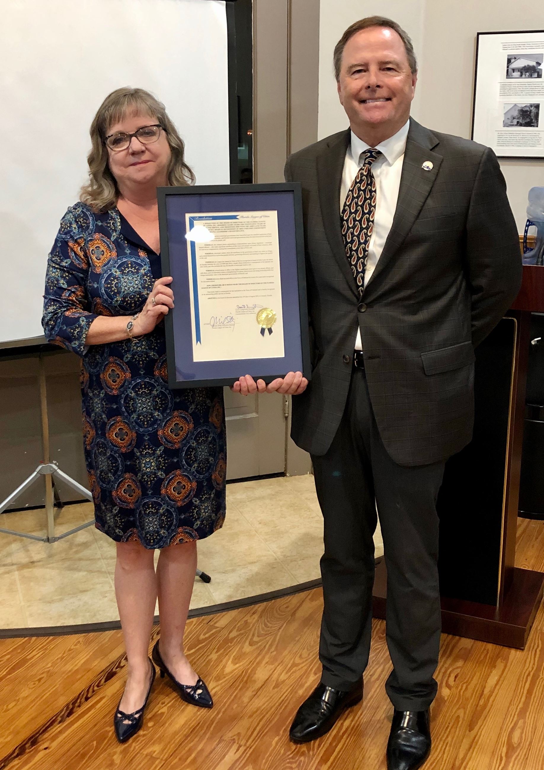 Mayor Stark is awarded the John Land Award